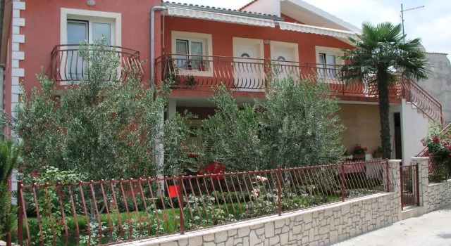 Апартаменты с балконом и с красивым видом из окна Apartments Salamun