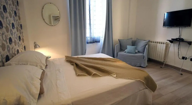 B&B Casa Trucchi, Забронировать Отель Отели в центре Вентимилья, в центре
