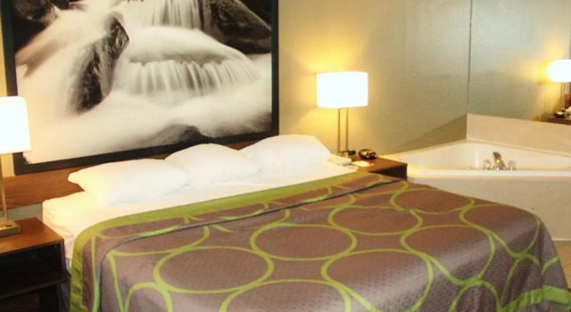 Номер Superior Super 8 by Wyndham Pigeon Forge-Emert St