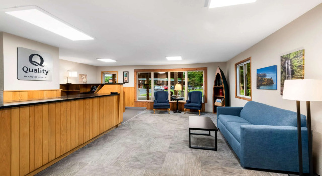 Quality Inn & Suites Munising, 预订 酒店 缪尼辛 密歇根州