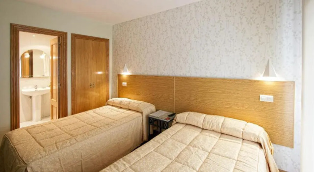 Двухместный номер Standard Hostal Bezana