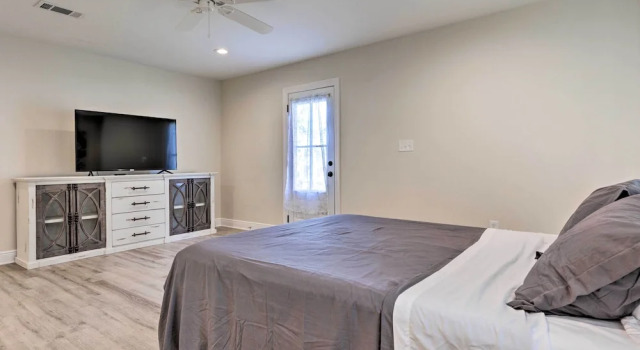 Spacious Gulfport Home w/ Yard: 1 Mi to Beach
