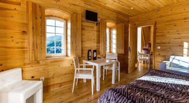A Casa do Tio Tenente, Rezervovat Hotel Hotely v Ermida s parkováním, Parkování