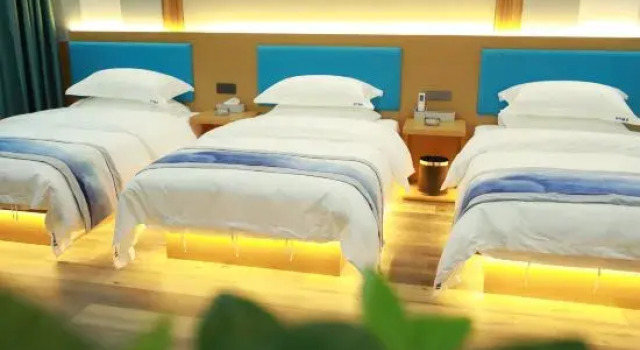Люкс Business Baihe Hotel (Shangdu Avenue Baisha Town Government Branch)