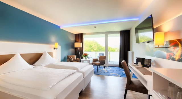 Двухместный номер Deluxe с балконом и с видом на озеро Seehotel am Stausee 4 Sterne Superior