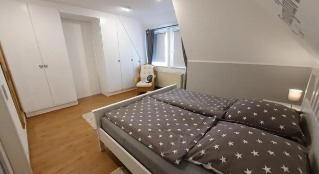 Апартаменты Gemütliche 65m² Dachgeschoßwohnung im Einzelhaus