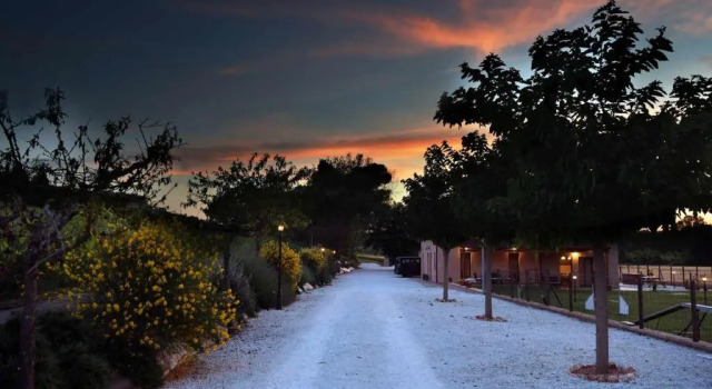 Casa Montefiore 13 Iris LT nella tranquilla campagna Marchigiana, Rezervovat Hotel  