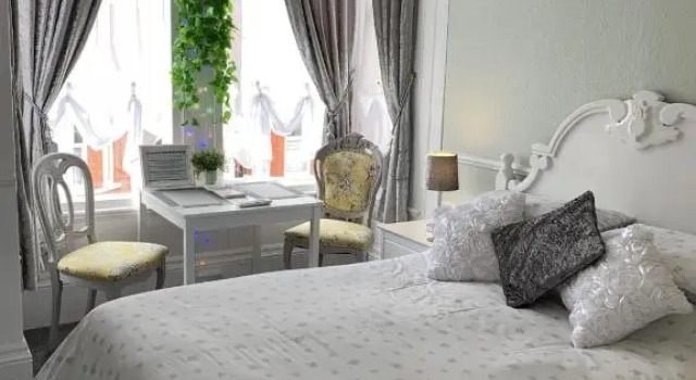 Номер Standard The George Guest House