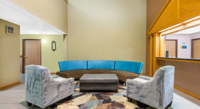 Days Inn & Suites Wichita, Boek Hotel Hotels in Wichita met ontbijt, Ontbijt
