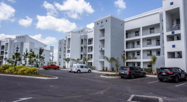 Luxurious 2 Bedroom Apartment Close to Disney 303, Rezerwuj Apartament Kissimmee Kissimmee