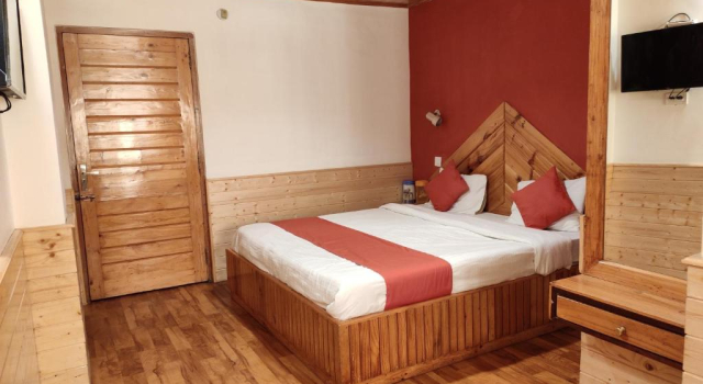 Номер Deluxe Hotel Pineview Shimla