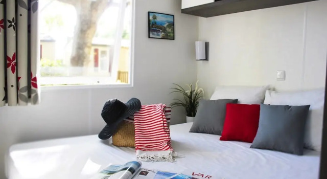 Mobil Homes Vacances, Забронировать Отель Отели Порт-Гримо 5 звезд, 5*