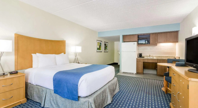 Двухместный номер Standard Days Inn by Wyndham Cocoa Beach Port Canaveral