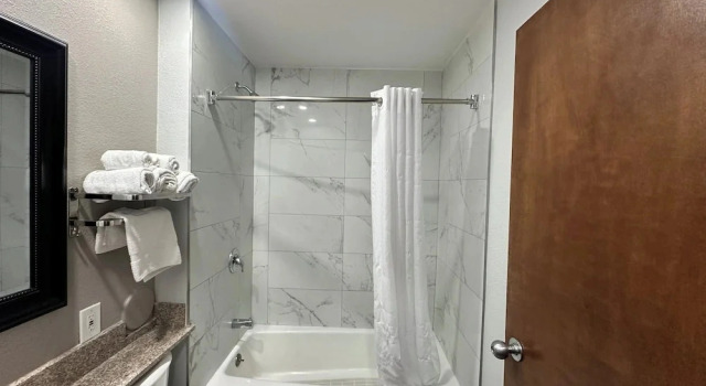 Четырёхместный номер Standard Vagabond Inn - Lebec, CA