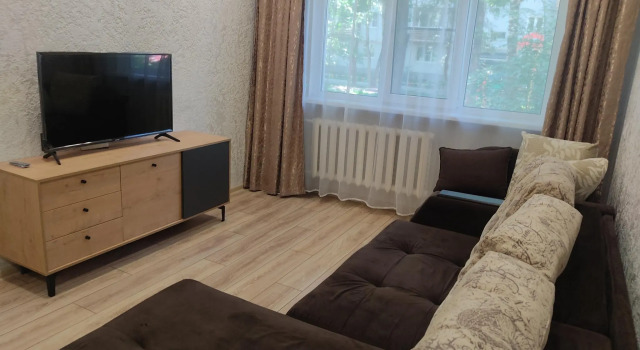 Apartments on 83A Yubileynaya Street, Prenota Appartamento Hotel a Pskov Region con parcheggio, Parcheggio