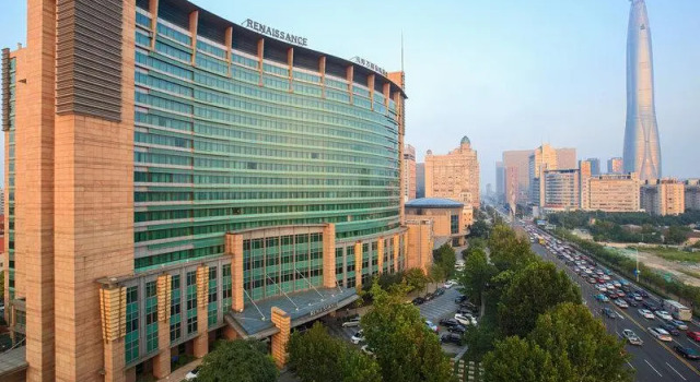 Номер Deluxe Renaissance Tianjin TEDA Convention Centre Hotel
