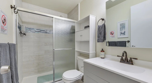 Коттедж с 3 комнатами Olympia Home w/ Deck ~ 7 Mi to Amtrak Train!