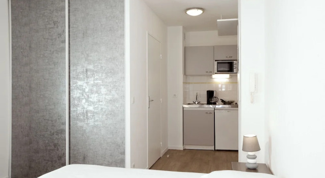 Двухместная студия Standard с балконом Brit Hotel Confort Lannion Centre Gare