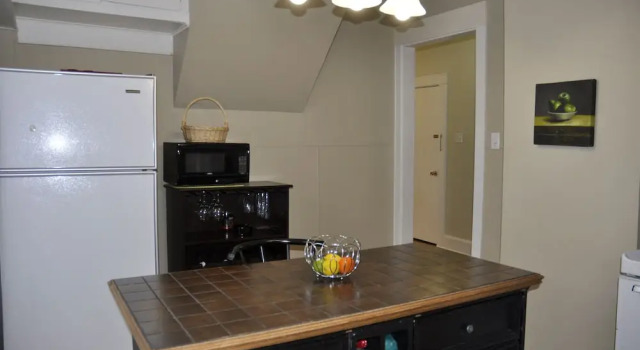 Апартаменты Moncton Suites - 81 Maple Street