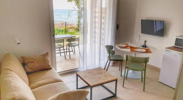 Résidence Marina di Bravone - appartement 4 personnes Vue Mer RDC N31, Rezervasyon Daire Upper Corsica otoparklı oteller, Otopark