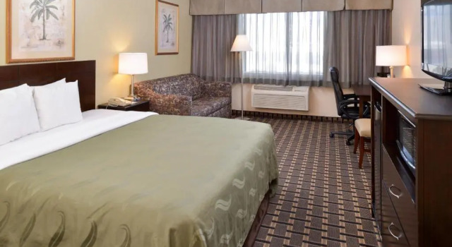 Двухместный люкс Quality Inn & Suites Montebello - Los Angeles