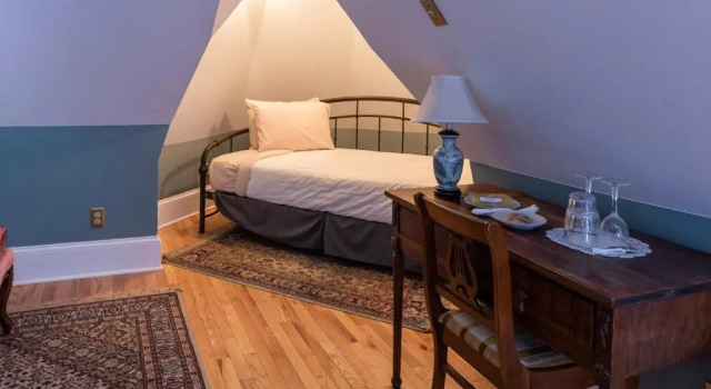 Номер Luxury William Henry Miller Inn