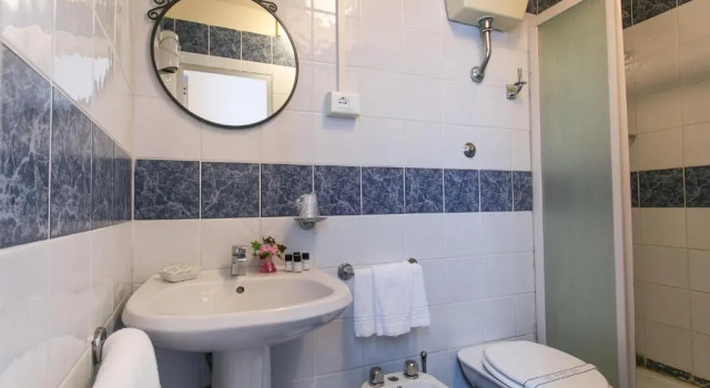 Трёхместный номер Comfort Hotel dAzeglio Firenze