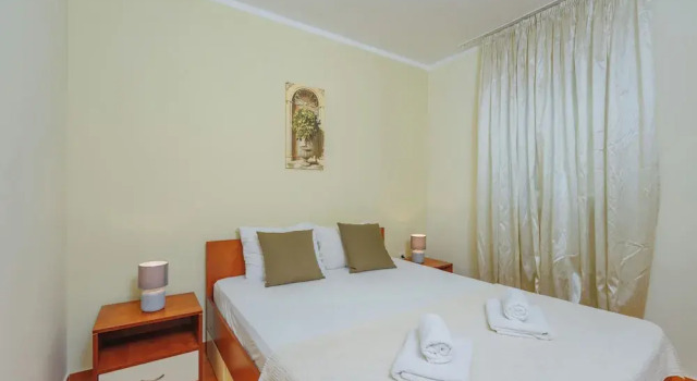 Семейные апартаменты с балконом Apartments Spin