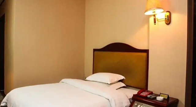Guangzhou Jinlu Hotel, Boek Hotel Hotels in Guangdong met parkeren, Parkeren