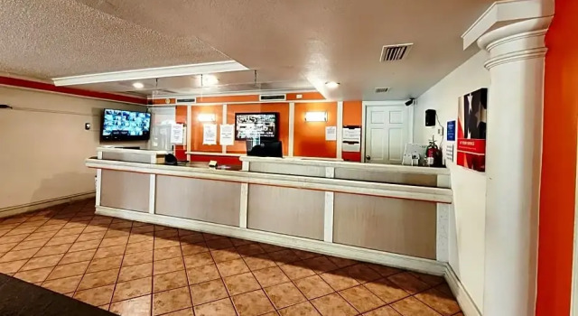 Budget Host Inn- Medical Center