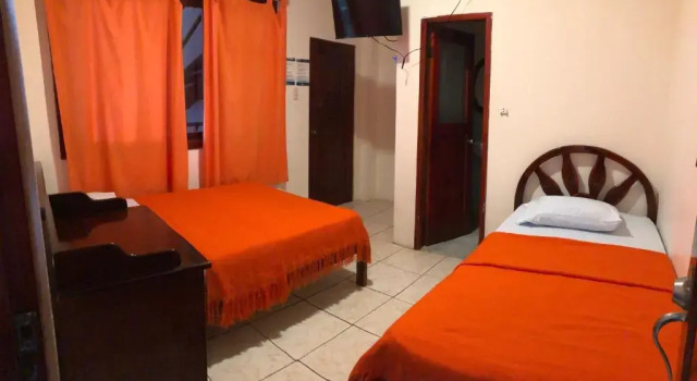 Hostal Pakaloro, Buchen Sie Hotel Hotels in Provinz Santa Elena mit Pool, Schwimmbad