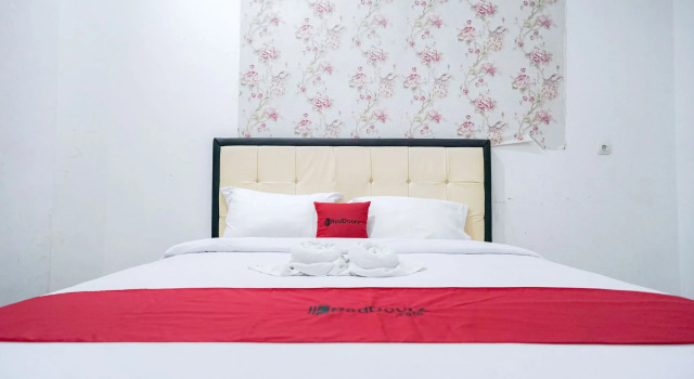 RedDoorz Syariah near Exit Toll Puncak, Book Hotel 3-stjernede hoteller i Ciawi, 3*
