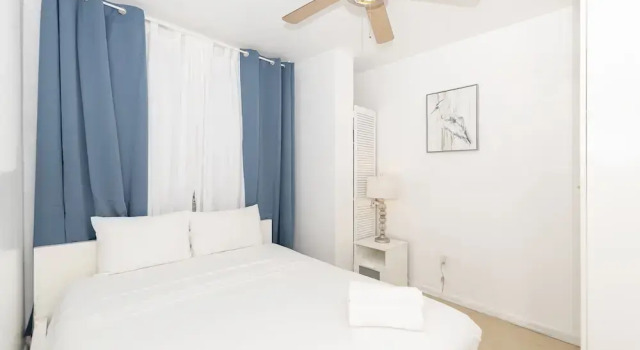 Апартаменты Comfort с 2 комнатами Art Deco Ocean Walk Apartments