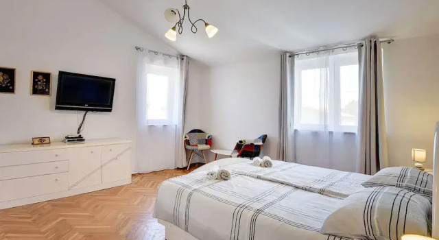 Коттедж Holiday Home in Liznjan With Pool Near Beach