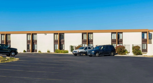 Knights Inn Dayton by Miller Lane, Prenota Hotel Vandalia Ohio