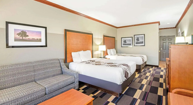 Четырёхместный номер Standard La Quinta by Wyndham Oklahoma City - Moore