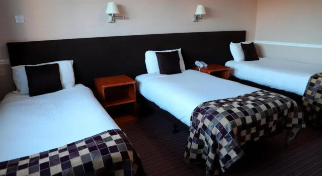 Трёхместный номер Standard Inn On The Lake