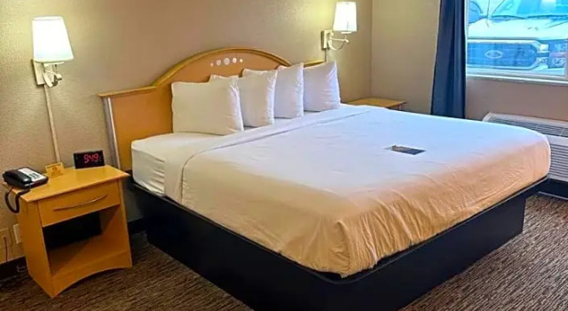 Люкс Deluxe Ramada Yonkers