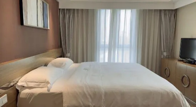 Люкс Comfort с 2 комнатами с видом на город Fietser International Apart Hotel