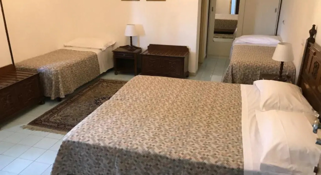 Четырёхместный номер Hotel Mediterranée