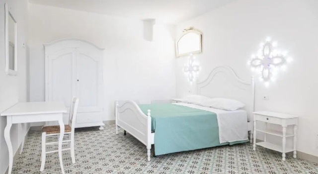LA LIMINI, Book Hotel Otranto Salento