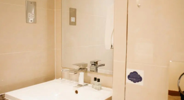 Номер Standard The Airlink Hotel London Heathrow
