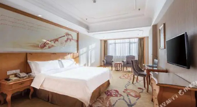 Люкс Deluxe Vienna Hotel Hengyang Zhengxiang