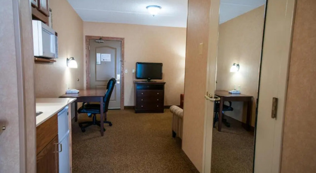 Двухместный люкс c 1 комнатой Comfort Inn & Suites Cuyahoga Falls - Akron