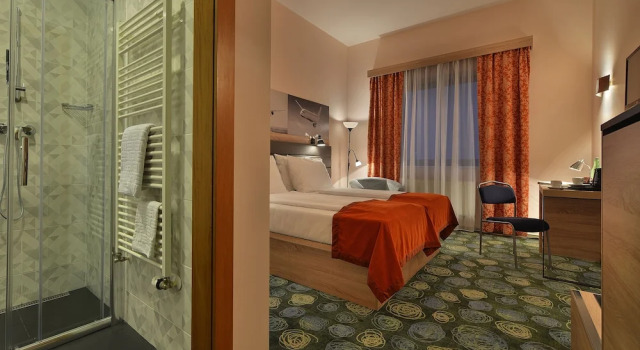 Двухместный номер Business Ramada by Wyndham Airport Prague