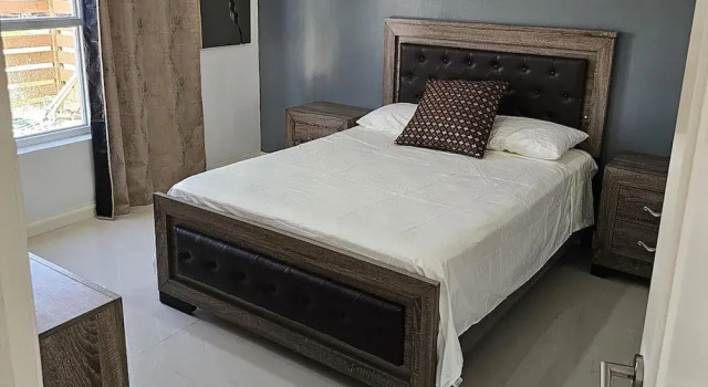 Apartment Sleeps 6 With Pool Access, Réserver Appartement Appartements à Portmore, Appartement