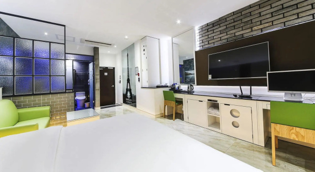 Bentley Business Hotel, Забронировать Отель Отели Taech'on-ni с парковкой, Парковка