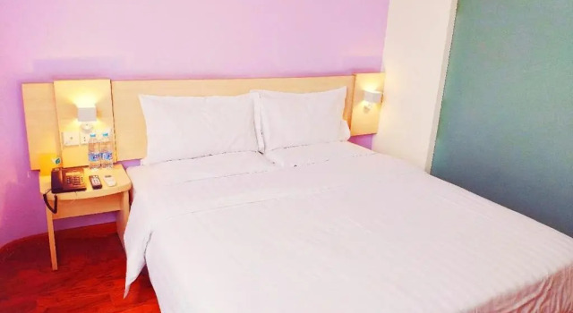 7Days Inn ChengDu RenShou Shuyuan Road Haochi Street, Boek Hotel Hotels en accommodaties in Renshou, Hotel