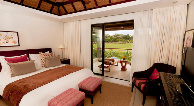 Люкс Prestige с 3 комнатами с видом на поле для гольфа The Bay Club at Anahita