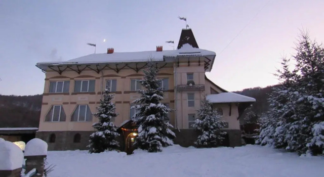 Perlyna Krasiyi, Rezerwuj Hotel Hotele w Transcarpathia ze śniadaniem, Śniadanie